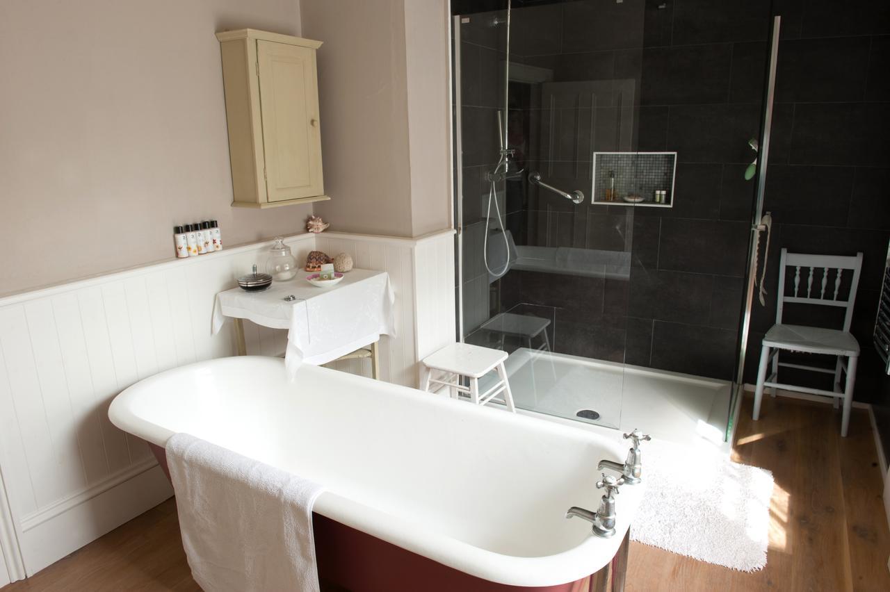 Lough Bawn House Bed & Breakfast Collinstown  Exterior photo